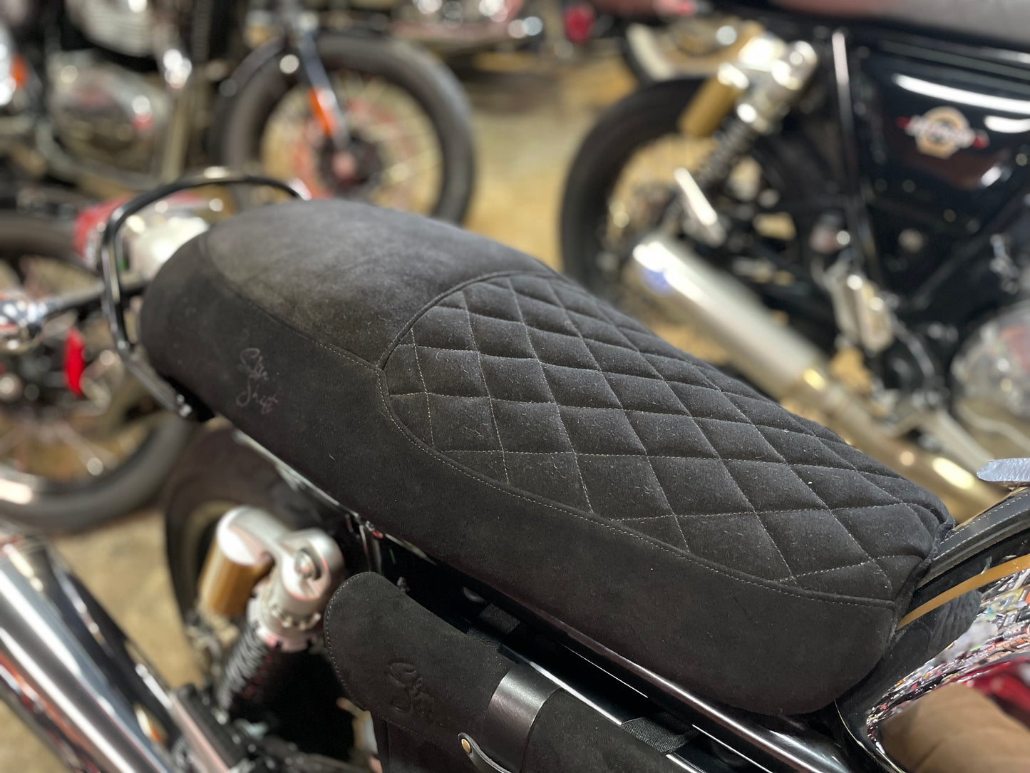 ROYAL ENFIELD 650 INTERCEPTOR SEAT COVER