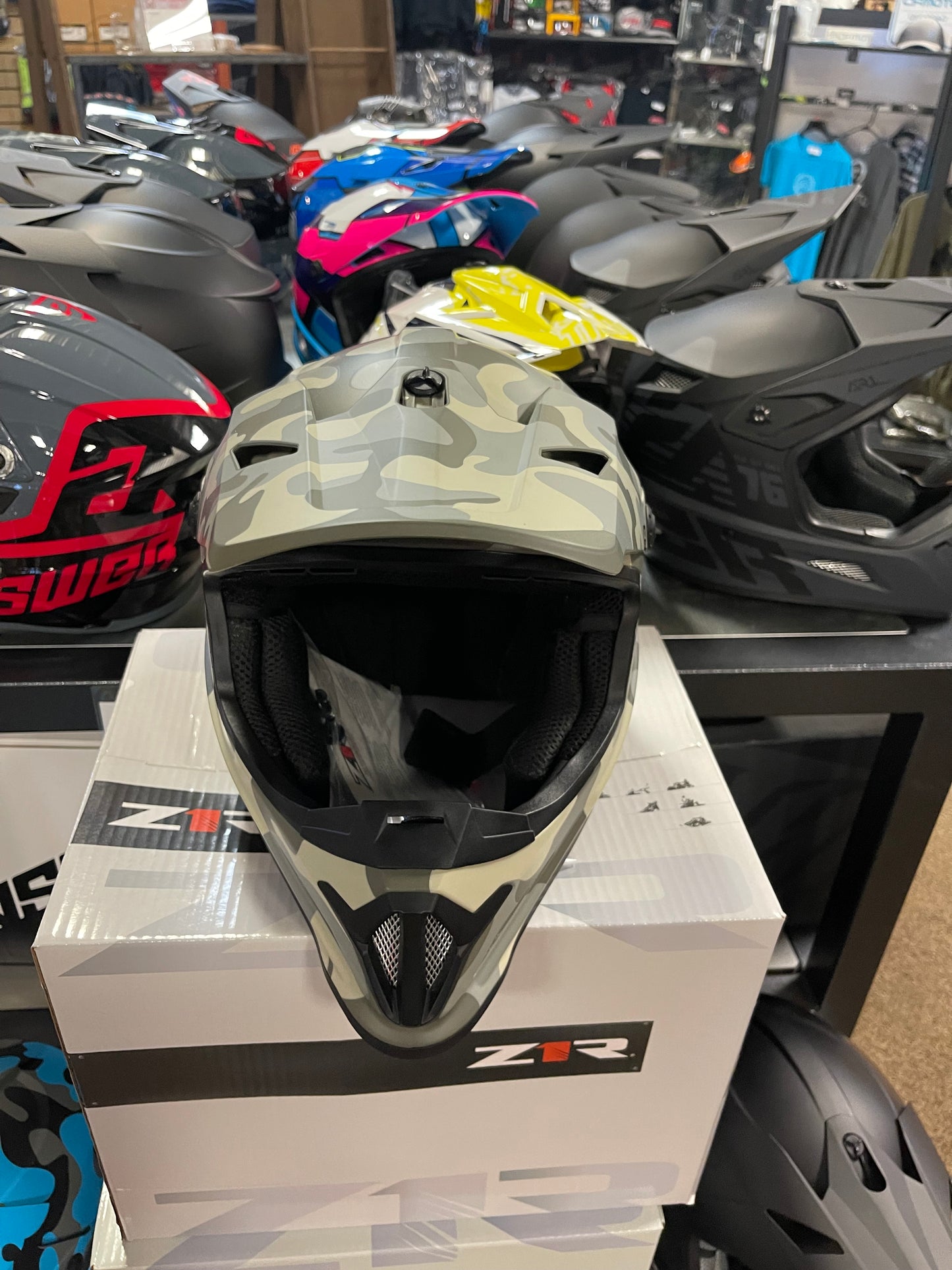 Z1R CAMO YOUTH HELMET XL